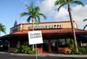 Bahama Breeze restaurant closure sign