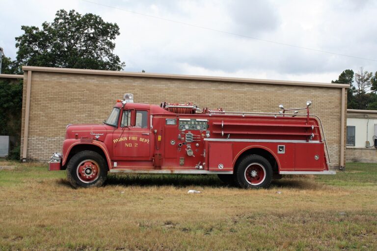 Jacksonville Firefighter Who Co-Founded Firehouse Subs Dies at 65